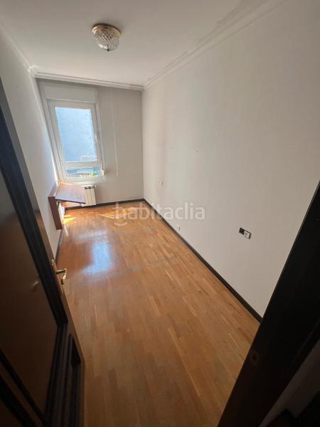 Foto 89821c3e-48b6-40c9-bba1-05cacbc0abbb. Etagenwohnung mit heizung in Centro Gijón