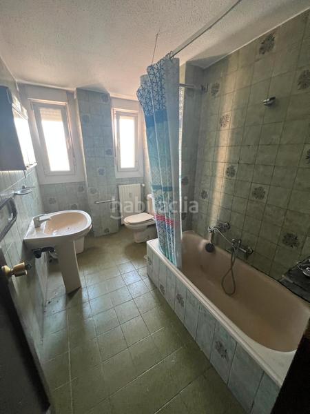 Foto 7d28e82e-9623-4d91-bf6b-ce5dac979562. Piso a-1533: magnifica vivienda totalmente exterior (3 dormitorios y 2 baños completos) con plaza garaje ubicada en una de las mejore en Gijón