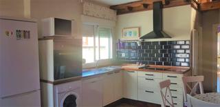 Miete Appartement  Calle saavedra. A-1537  se alquila  apartamento de septiembre a junio. temporada