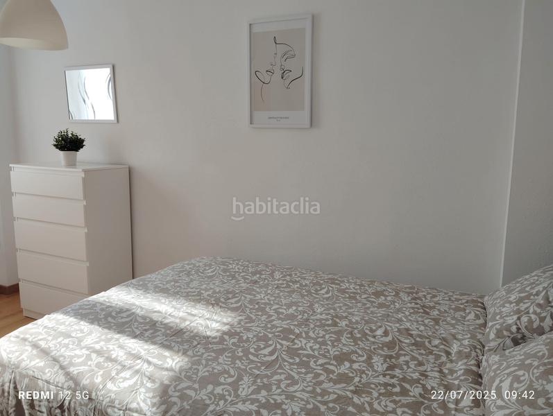 Foto 9b9e6fcb-868f-45b3-973a-1a0523c6066f. Alquiler apartamento a-1557 se alquila precioso apartamento de septiembre a junio. temporada escolar, profesores o estudiantes. en Gijón