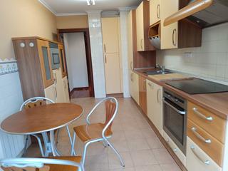 Rent Flat  Calle san antonio. A-1573 se alquila para larga duración espectacular piso en la ca