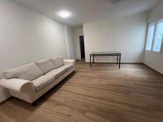 Flat in Calle Antonio Cachero