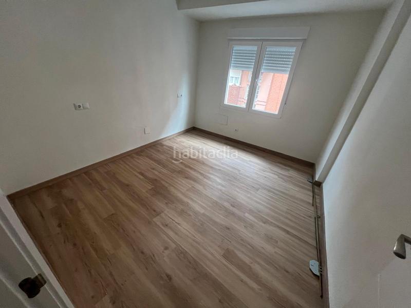 Foto 11656c56-d8e3-42ec-8745-2f8a9187ad67. Rent flat in Llano Gijón