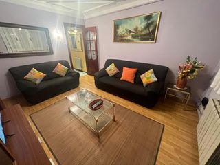 Rent Flat in Calle concepción arenal 11. A-1605 se alquila piso para larga duración en pleno centro de gi