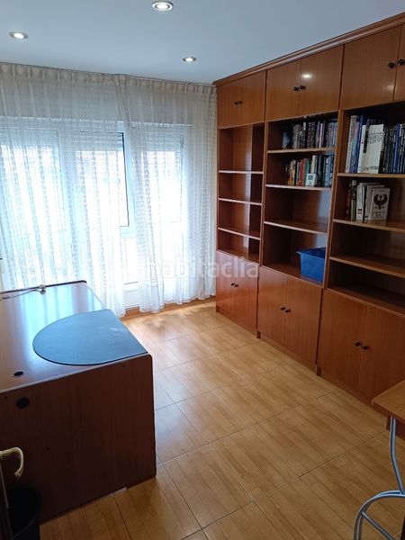 Foto 3f9d1d0f-cbdd-4e27-bed5-402cec64cec8. Rent flat with heating in Centro Gijón