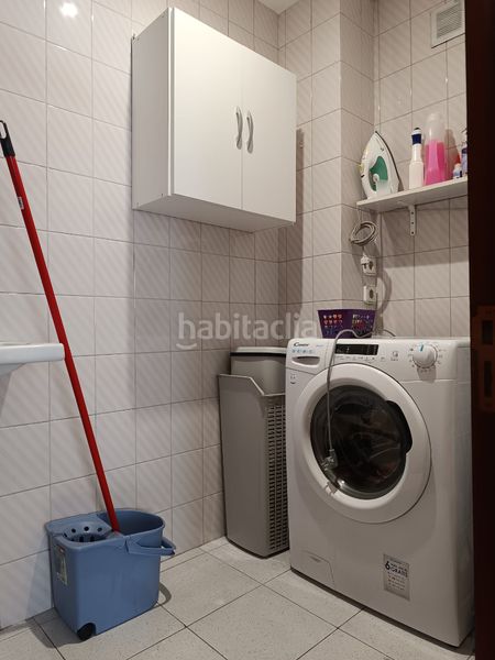 Foto f6dc2b74-5c40-46f9-9829-d86427166a3c. Rent flat with heating in Centro Gijón