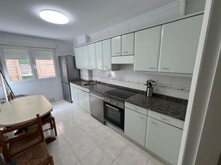 Location Appartement  Calle cean bermúdez. A-1634: acogedora vivienda parcialmente exterior  de 2 dormitori