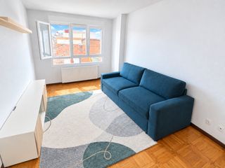 Lloguer Apartament  Avenida schulz. A-1638. acogedor apartamento  amueblado  (50m2) de 1 dormitorio