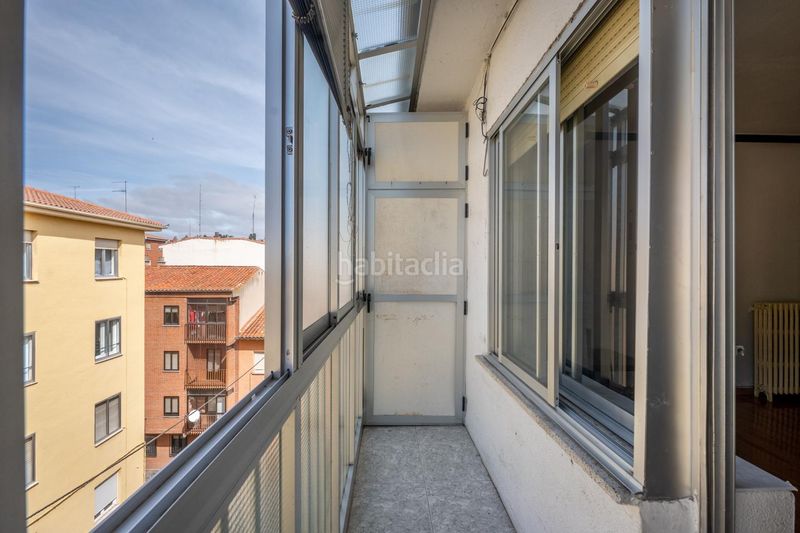 Foto f0aa8910-a651-465d-b754-fe4889fd0c5f. Pis amb calefacció a Sur Ávila