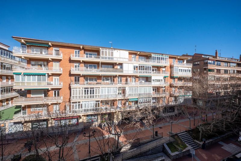 Foto e00eabcf-69eb-46e3-8aa3-cc0a2bd1bed2. Pis amb calefacció aparcament a Santo Tomás Ávila