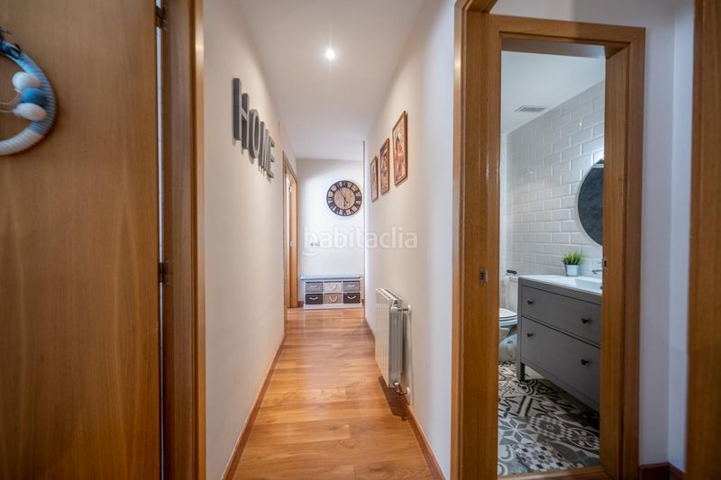 Foto b87b78f1-4beb-4f7c-8075-296f9e145766. Planta baixa amb calefacció aparcament piscina a Ávila