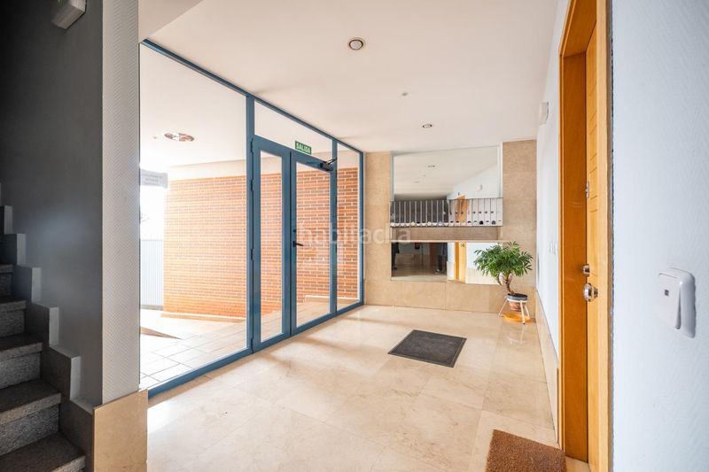 Foto c880b80e-0876-4b22-8652-ed9560b90a04. Planta baixa amb calefacció aparcament piscina a Ávila