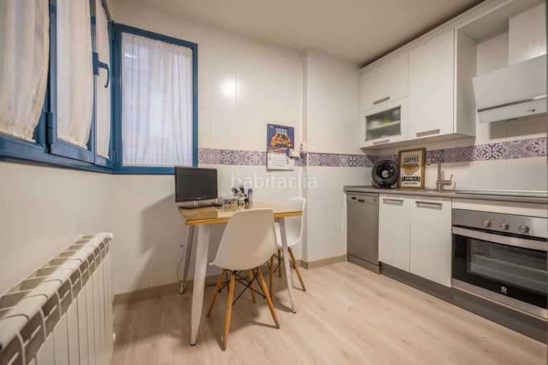 Foto d91f20c9-8bb4-47d4-83dd-125d47bd7b93. Planta baixa amb calefacció aparcament piscina a Ávila