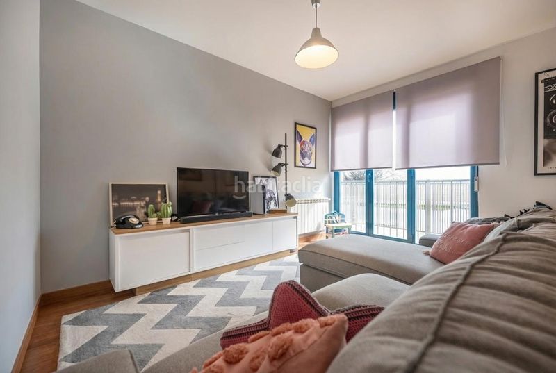 Foto f9c46831-349d-48e1-b27d-122dade03e71. Planta baixa amb calefacció aparcament piscina a Ávila