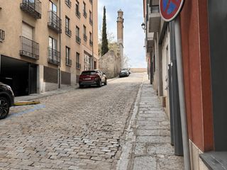 Lloguer Aparcament cotxe  Padre jerónimo gracián. Plaza de garaje centrica de buen acceso