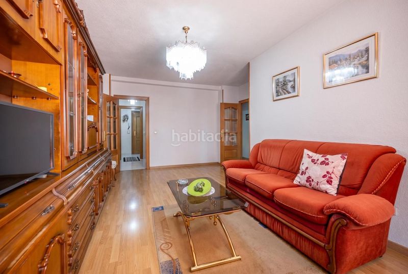 Foto ac6a72a4-cacd-4b06-a7b2-7d1f6ee4c111. Pis amb calefacció a Sur Ávila