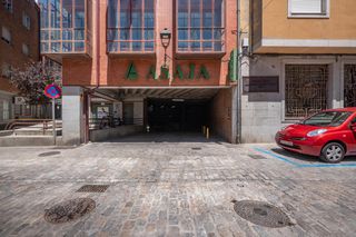Lloguer Aparcament cotxe  San juan de la cruz. Alquiler de céntrica plaza de garaje