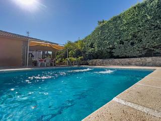 Maison  Cerezo. Acogedor chalet con piscina en santa cruz de pinares ávila
