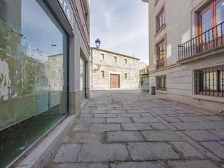 Local Comercial en Calle San Millán 9
