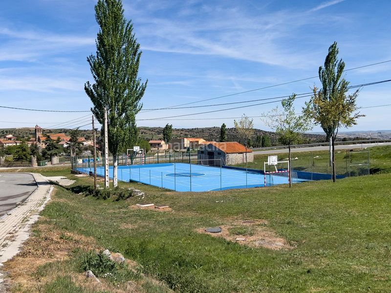 Foto d3993e13-390f-4cb7-8971-49ef4208f2d0. Terreny residencial a Cardeñosa
