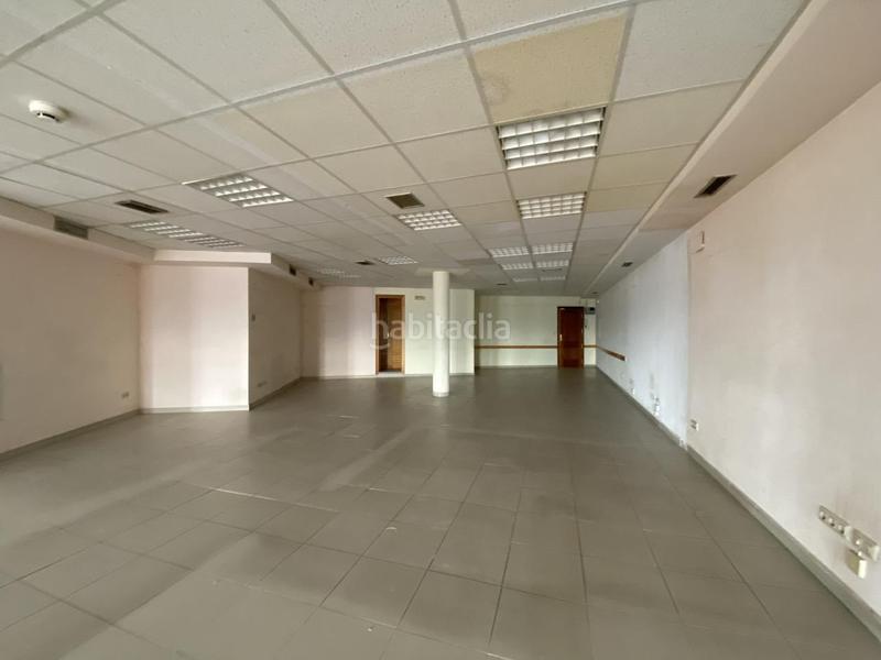 Foto 9875850e-59a8-44d7-b9d2-85a647788dc1. Alquiler local comercial amplias oficinas en el Centro con vistas panorámicas en Ávila