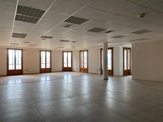 Lloguer Local Comercial  Del duque de alba. Amplias oficinas en el centro de ávila con vistas panorámicas