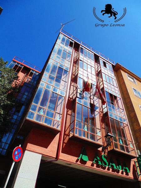 Foto 75e44491-7b46-4fee-8d8a-cd8bb7391436. Lloguer local comercial a Centro Ávila