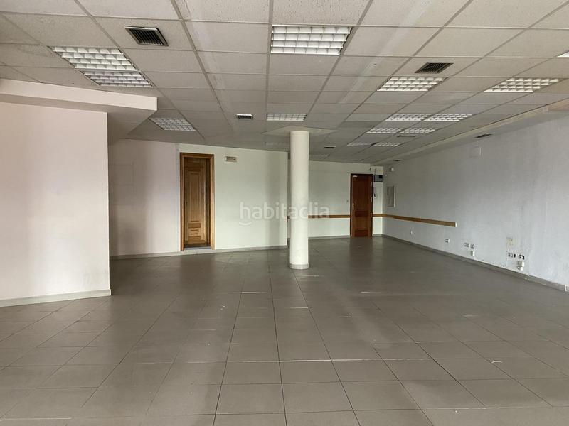 Foto 7c8a8dd6-a80c-454a-8d98-2f6ee2284175. Lloguer local comercial a Centro Ávila