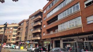 Lloguer Pis  Portugal. Céntrica vivienda con terraza exterior y ascensor
