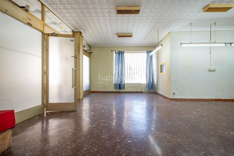 Foto 9589e3ca-98d0-40f4-b485-b792b39b36b7. Local comercial a Murallas Ávila