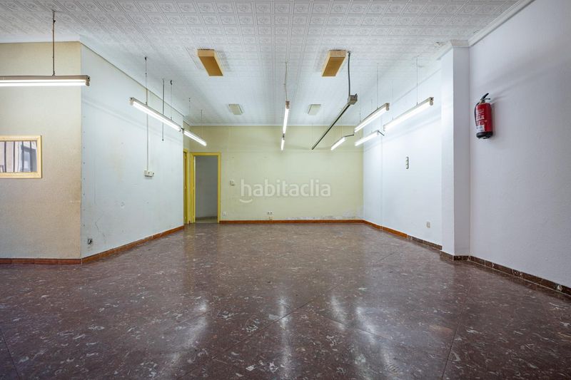 Foto eba333e1-e35c-4144-a3f9-ac7c2799e78f. Local comercial a Murallas Ávila