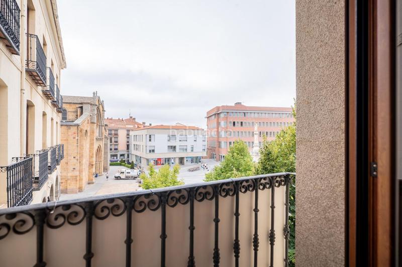 Foto 9a89feb2-ade9-4686-97d3-d72a6dc72e29. Appartement avec parking dans Centro Ávila