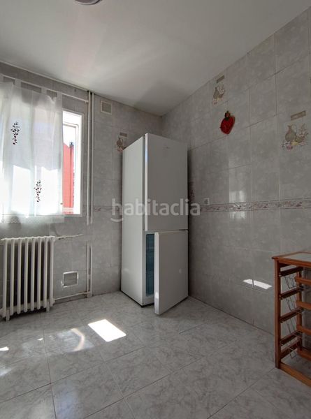Foto c733af95-c1ee-4d4d-853f-58d6af4e2054. Lloguer pis amb calefacció aparcament a Centro Ávila