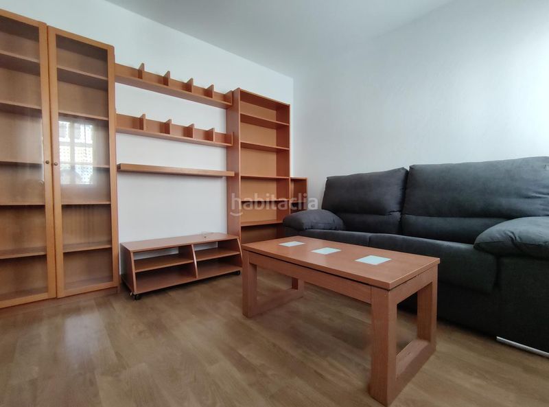 Foto f577d1fd-f3c3-40b2-b667-e80d5a18ce78. Lloguer pis amb calefacció aparcament a Centro Ávila
