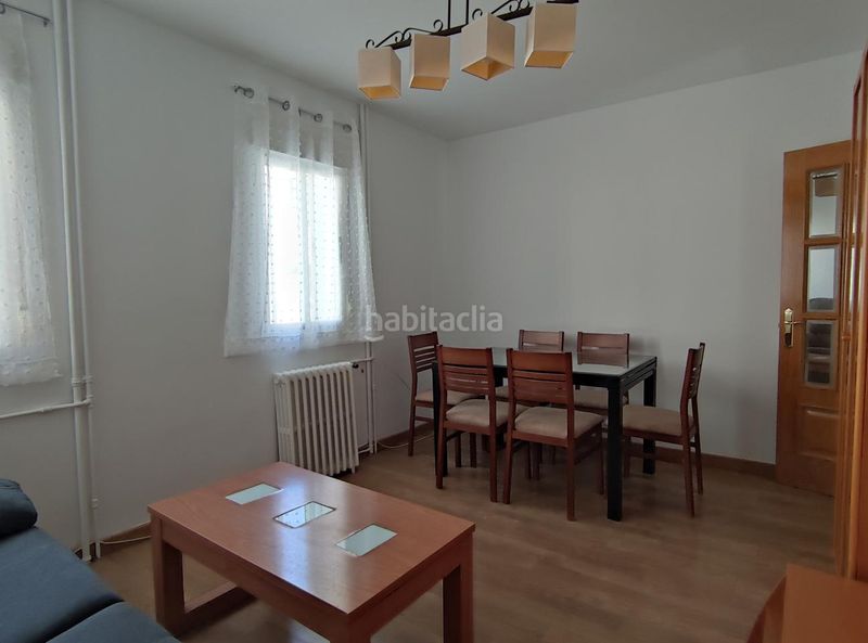 Foto 1b9b9921-0d62-4cc2-8c29-9ddac38ce678. Rent flat with heating parking in Centro Ávila