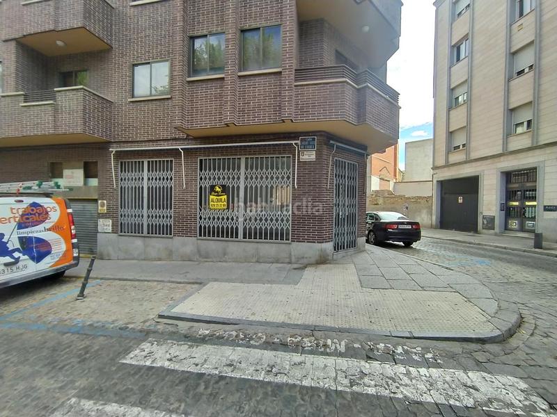 Foto 43014f9a-f6a4-4d70-a699-61cd9214be1d. Lloguer local comercial a Centro Ávila