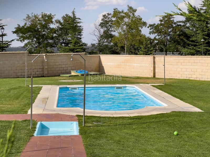 Foto d1f6a154-9457-4ee4-9547-07a7523be997. Lloguer pis amb calefacció aparcament piscina a Hervencias Altas - El Pinar Ávila