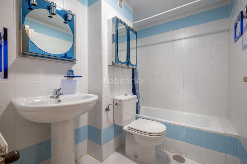 Foto 0963d6ec-81de-43af-9862-d90b4cb29366. Alquiler piso alquiler en urbanizacion privada con piscina y pista de padel. en Ávila