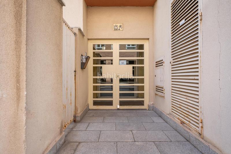 Foto 0b2ae94f-8fae-4b9a-a719-f041fd8b8df3. Alquiler piso alquiler en urbanizacion privada con piscina y pista de padel. en Ávila