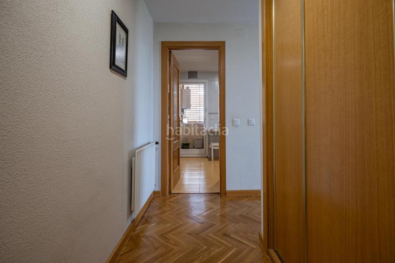 Foto 38f0562c-bafe-40d6-9e56-4add939d8ec8. Alquiler piso alquiler en urbanizacion privada con piscina y pista de padel. en Ávila