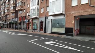 Local commercial  De madrid. Local acondicionado en plena avenida madrid ávila