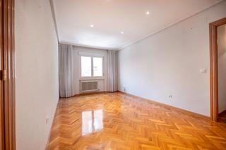 Appartamento  Bilbao. Con ascensor, garaje  y trastero junto al paseo de san roque