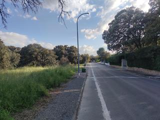 Terrain résidentiel  De los álamos. Parcela urbana con mas de dos mil m2. a un paso de avila urbaniz