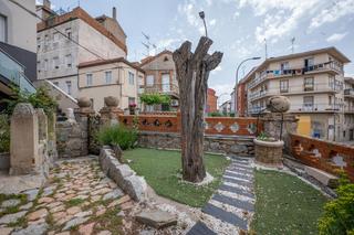 Planta baixa  Capitán méndez vigo. Primera planta en la zona de san roque, 3 hab y 2 baños.