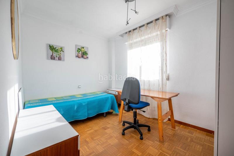 Foto 0bd45818-25ef-4ca6-8c4b-21a30f39be99. Alquiler piso  en urbanización privada con ascensor y plaza de garaje en Ávila