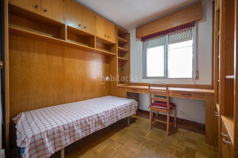 Foto 1954cc8d-9b05-4beb-b1ac-b533a5b11486. Alquiler piso  en urbanización privada con ascensor y plaza de garaje en Ávila