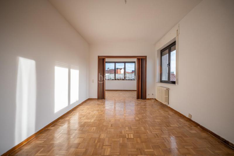 Foto 13df5636-7a2c-4628-bf83-be16c5a53941. Pis amb calefacció aparcament a Murallas Ávila