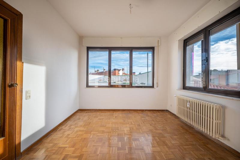 Foto 924cd2fd-6609-41b4-8599-ce804a12e609. Pis amb calefacció aparcament a Murallas Ávila