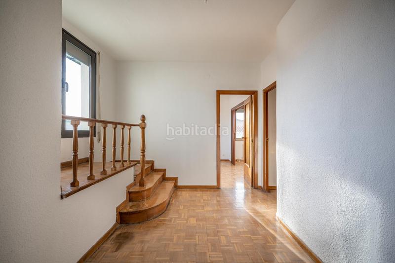 Foto d04301c9-6648-46f5-9e5f-cf7998c75b9c. Pis amb calefacció aparcament a Murallas Ávila