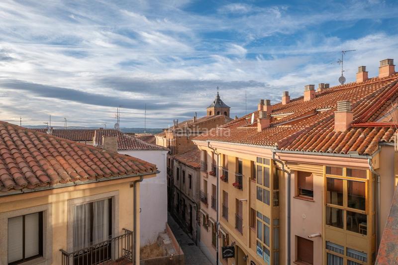 Foto f9c796d5-e400-4088-893a-693c2fbf48b8. Pis amb calefacció aparcament a Murallas Ávila